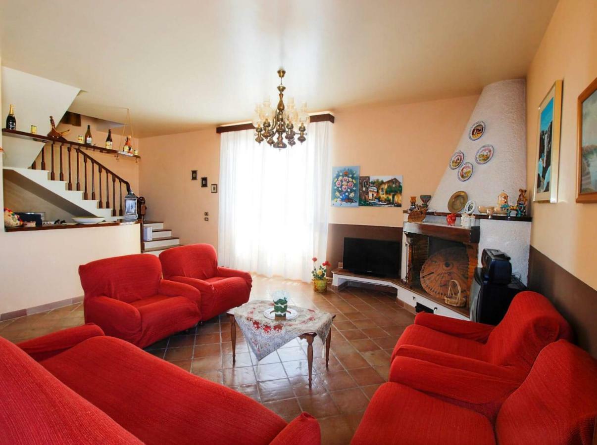 B&B Villa Rosella Петросино Экстерьер фото
